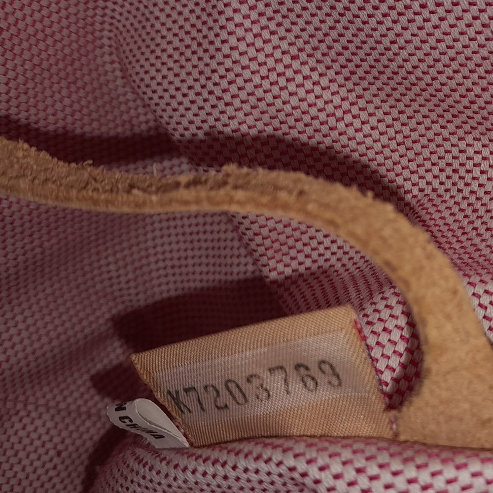 Dooney & Bourke Beige Monogram East West Slouch Shoulder Bag NWOT - Picture 6 of 16